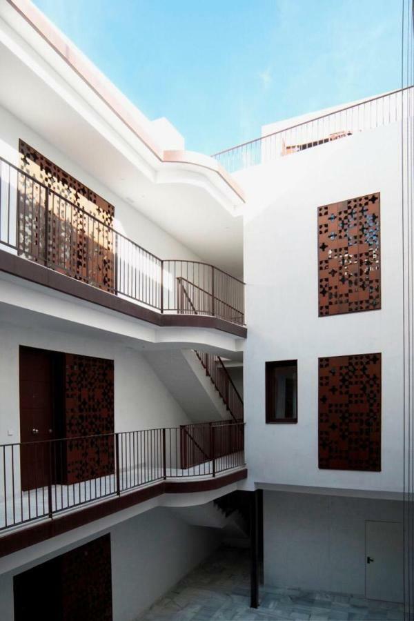 Apartamento Con Terraza En San Luis Apartment Seville Luaran gambar
