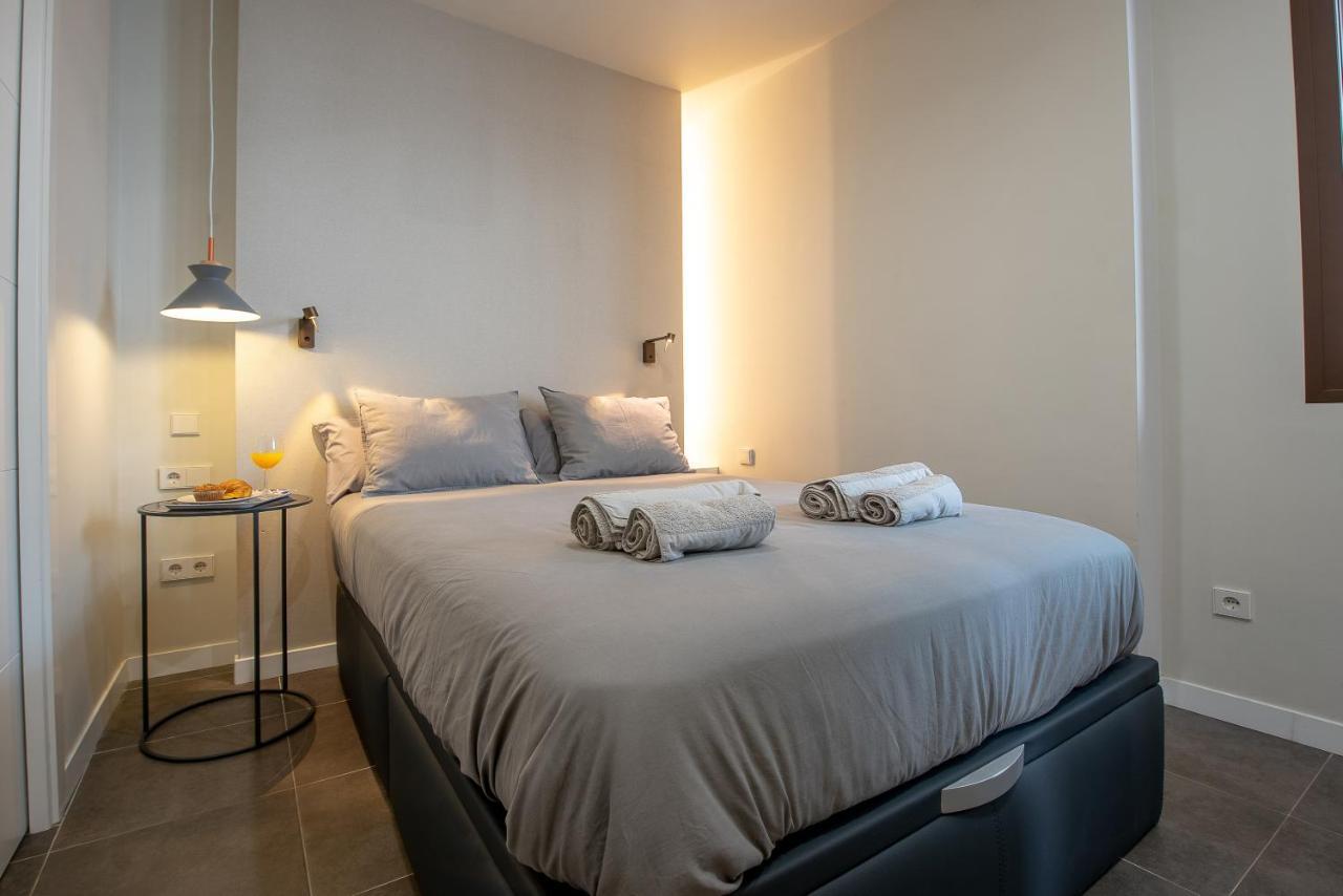 Apartamento Con Terraza En San Luis Apartment Seville Luaran gambar
